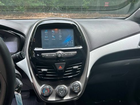 Used 2018 Chevrolet Spark LT FWD image 18