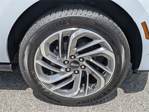 New 2025 Lincoln Navigator Reserve image 11