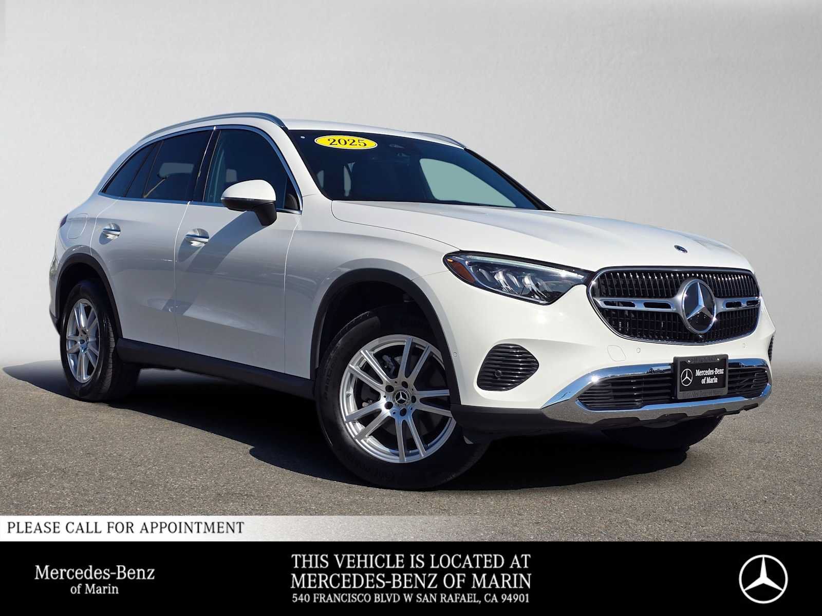 Used 2025 Mercedes-Benz GLC 300 4MATIC image 1
