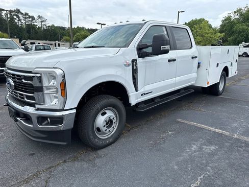 New 2026 Ford F350 XL w/ XL Chrome Package AWD/4WD image 9