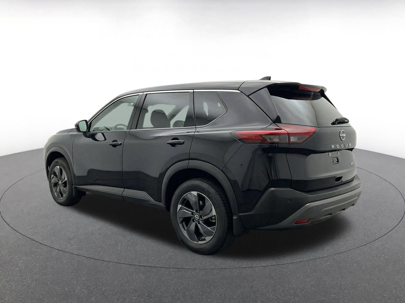 Used 2025 Nissan Rogue SV AWD/4WD image 6