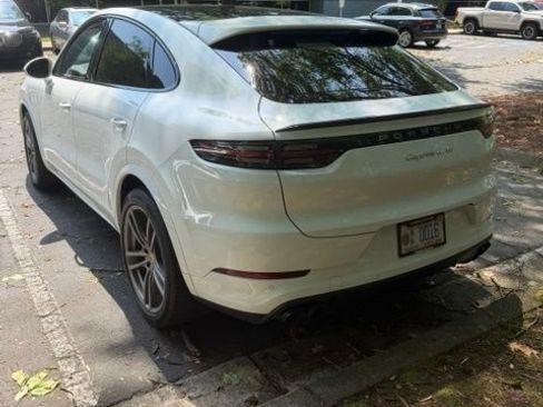 Used 2023 Porsche Cayenne Turbo AWD/4WD image 4