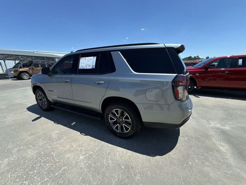 Used 2023 Chevrolet Tahoe Z71 w/ Luxury Package AWD/4WD image 6