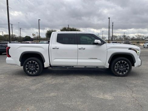 Used 2024 Toyota Tundra Limited image 4
