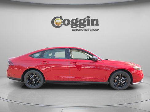 New 2025 Honda Accord SE image 7