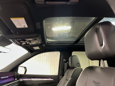 Certified 2025 Cadillac Escalade Sport w/ Touring Package AWD/4WD image 29