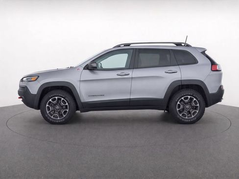 Used 2020 Jeep Cherokee Trailhawk AWD/4WD image 3