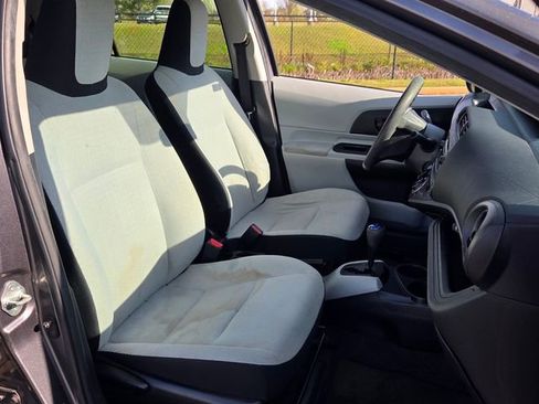 Used 2013 Toyota Prius C One image 17