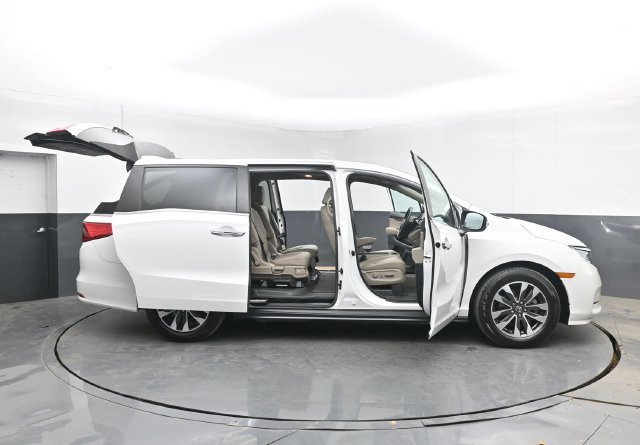 Used 2023 Honda Odyssey EX-L image 53