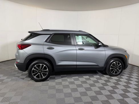 Used 2024 Chevrolet TrailBlazer LT FWD image 7