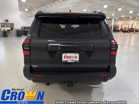 New 2026 Toyota 4Runner SR5 image 7