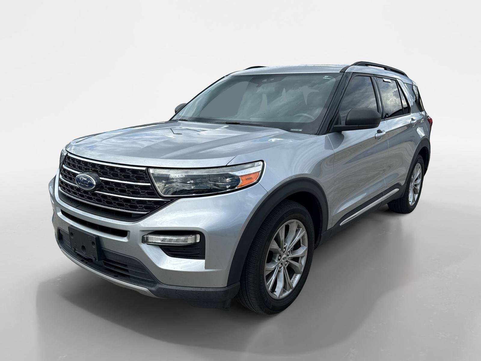 Used 2020 Ford Explorer XLT w/ Equipment Group 202A RWD image 1