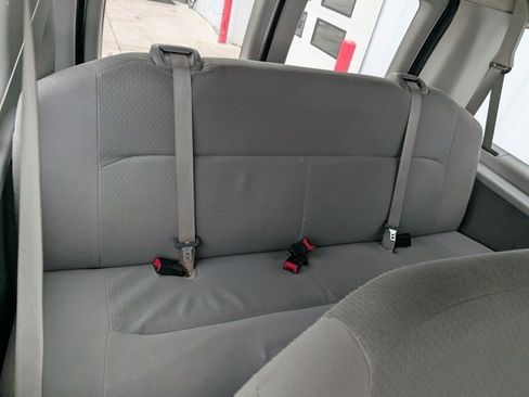 Used 2009 Ford E-350 and Econoline 350 XLT image 20