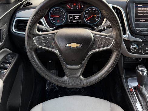 Used 2020 Chevrolet Equinox LS w/ LPO, Cargo Package FWD image 14