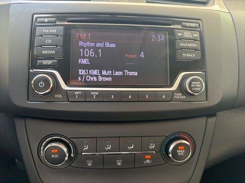 Used 2018 Nissan Sentra S image 22