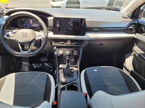 Used 2025 Volkswagen Taos S AWD/4WD image 10