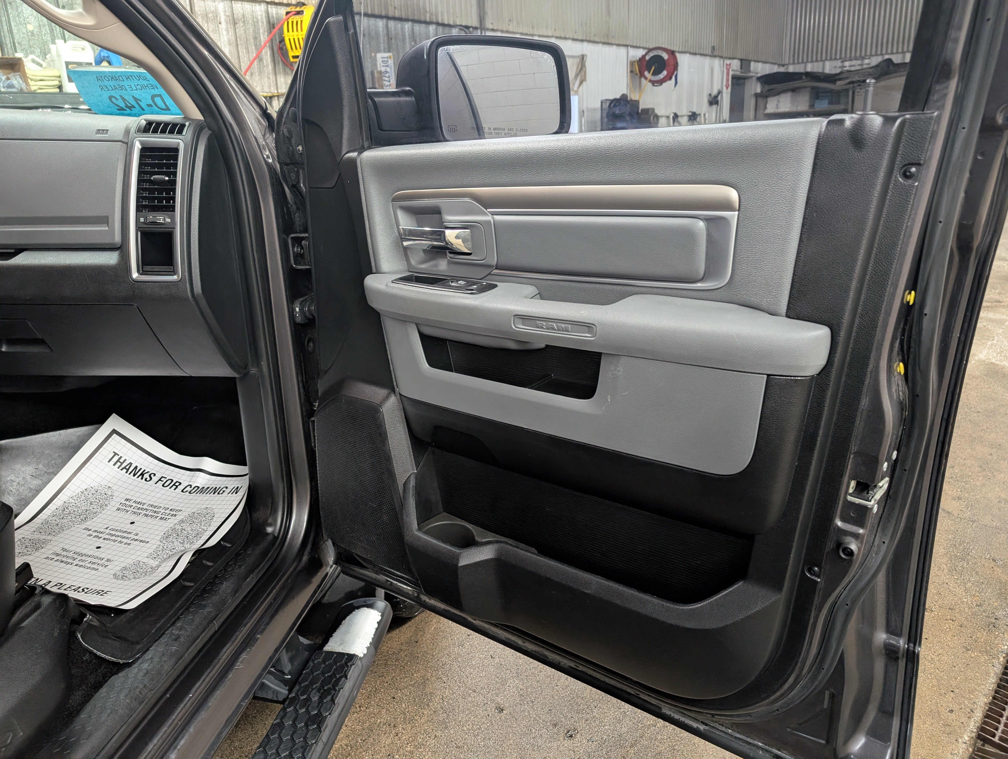 Used 2015 RAM 1500 Outdoorsman AWD/4WD image 14