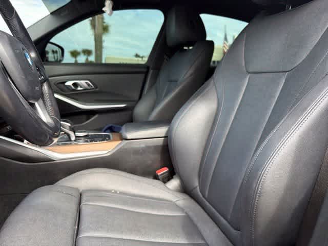 Used 2020 BMW 330i Sedan w/ Driving Assistance Package RWD image 22