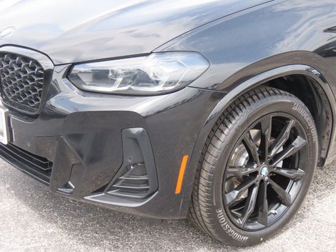 Used 2024 BMW X4 xDrive30i w/ Premium Package AWD/4WD image 3