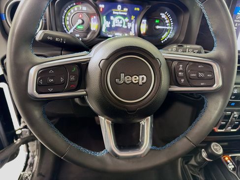Used 2024 Jeep Wrangler High Altitude AWD/4WD image 13