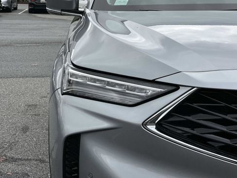 Certified 2025 Acura MDX FWD w/ Technology Package image 10