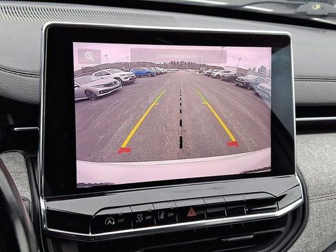 Certified 2022 Jeep Compass Latitude image 22