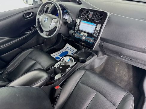 Used 2014 Nissan Leaf SL w/ Premium Package FWD image 35