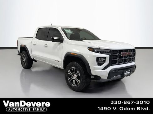 Used 2025 GMC Canyon AT4 w/ Technology Plus Package AWD/4WD image 1