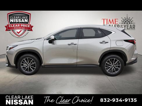 Used 2025 Lexus NX 250 FWD w/ Towing Package (2000 Lbs) image 4