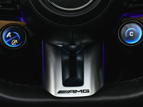 Used 2024 Mercedes-Benz GLS 63 AMG 4MATIC image 33