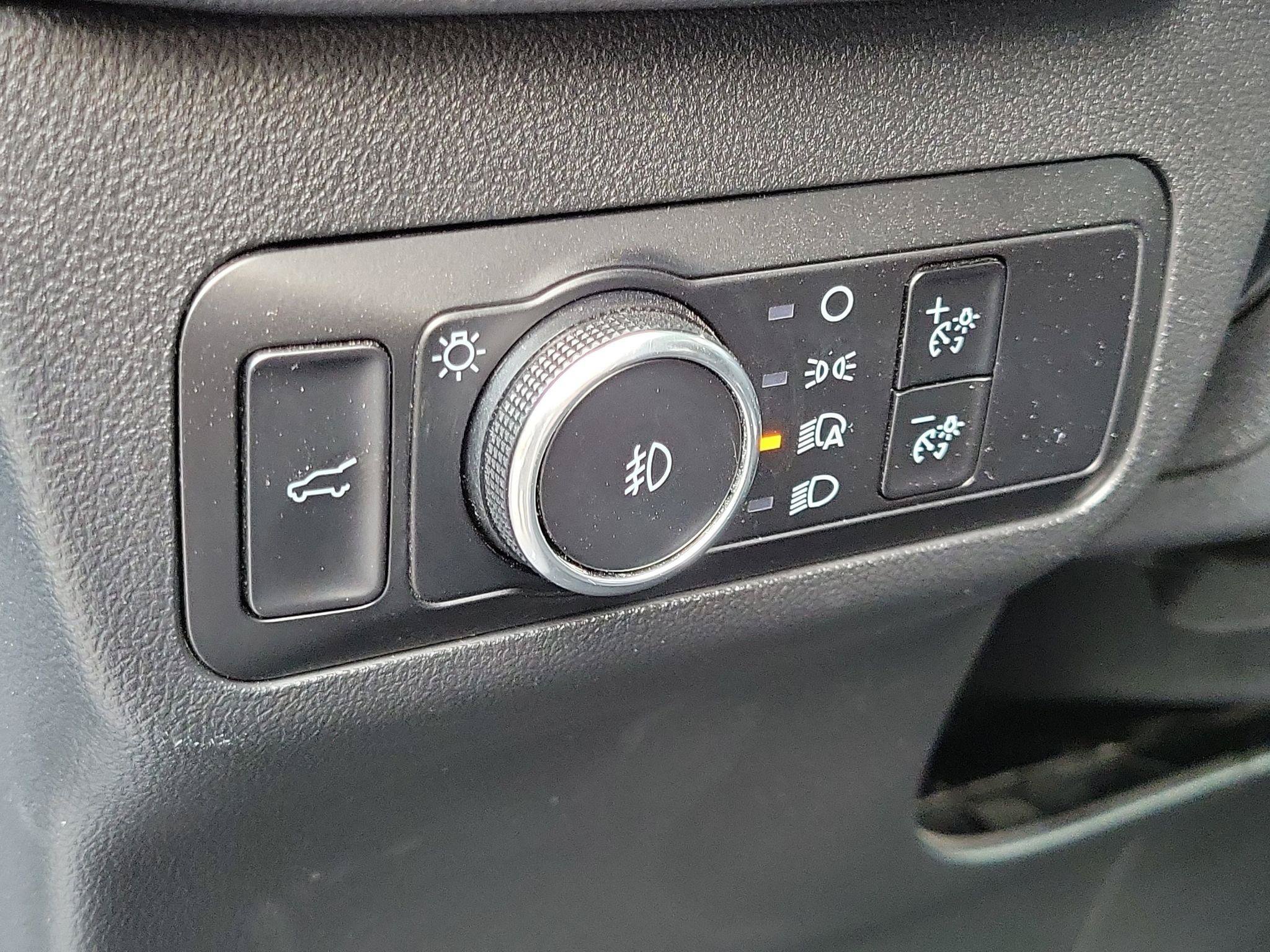 Used 2025 Ford Escape ST-Line Select AWD/4WD image 10