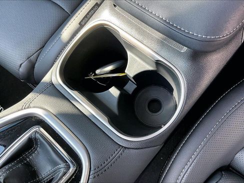 Certified 2025 Subaru Outback Touring XT w/ Tech Package 2 image 18