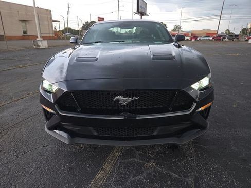 Used 2021 Ford Mustang GT RWD image 4