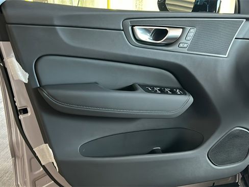 New 2026 Volvo XC60 B5 Plus w/ Protection Package Premier image 9