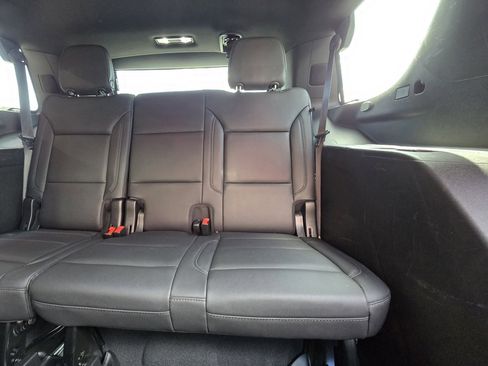 Used 2021 Chevrolet Tahoe Z71 image 18