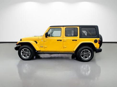 Used 2019 Jeep Wrangler Unlimited Sahara w/ Dual Top Group image 2