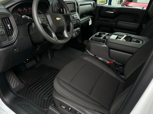 New 2026 Chevrolet Silverado 1500 Custom RWD image 9