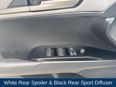 Used 2025 Toyota Camry SE image 13