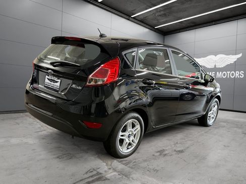 Used 2019 Ford Fiesta SE FWD image 5