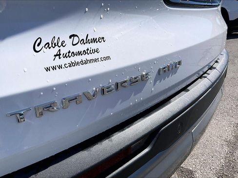 Used 2025 Chevrolet Traverse LT AWD/4WD image 31
