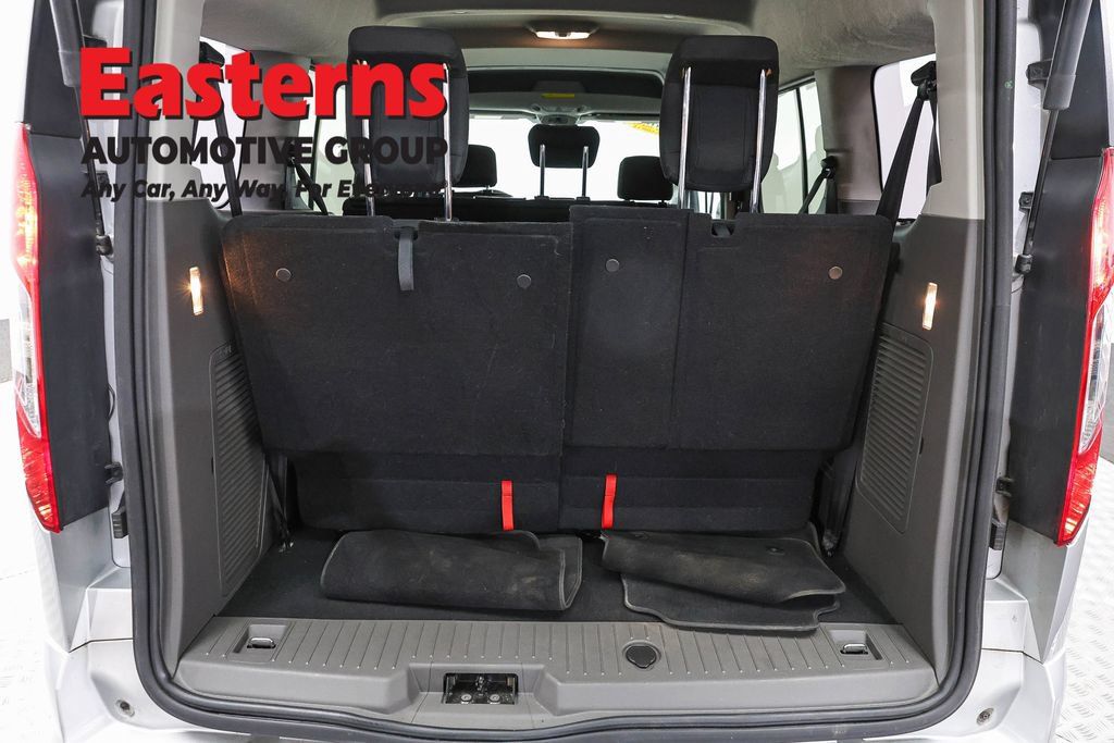 Used 2021 Ford Transit Connect XLT FWD image 9