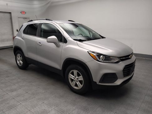 Used 2019 Chevrolet Trax LT w/ LT Convenience Package AWD/4WD image 11