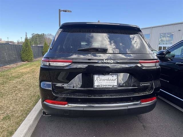 Used 2023 Jeep Grand Cherokee Laredo w/ Luxury Tech Group I AWD/4WD image 6