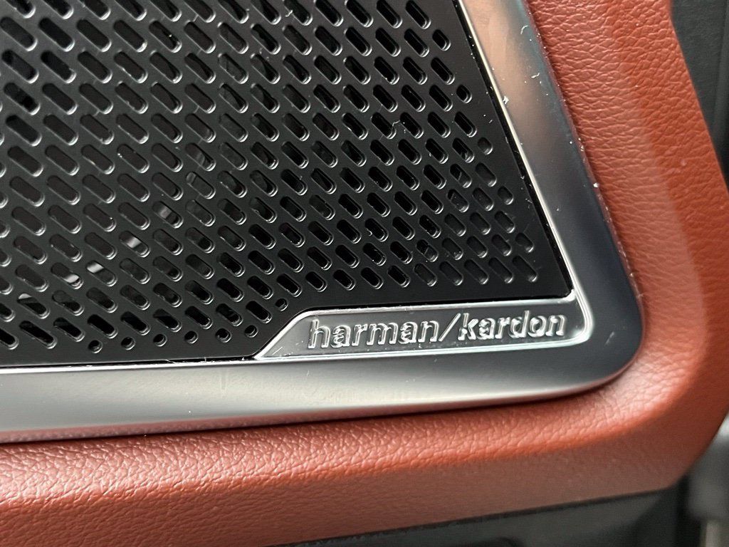 Used 2023 Kia Telluride SX Prestige AWD/4WD image 10
