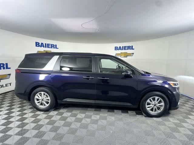Used 2022 Kia Carnival LX FWD image 6