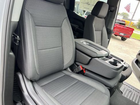 Used 2024 Chevrolet Silverado 1500 Custom w/ Dark Appearance Package image 28