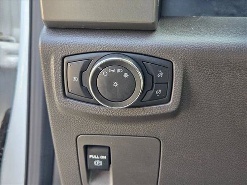 Used 2020 Ford Expedition XLT w/ Equipment Group 201A RWD image 10