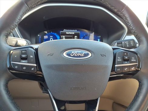 Used 2022 Ford Escape SEL w/ Technology Package image 21