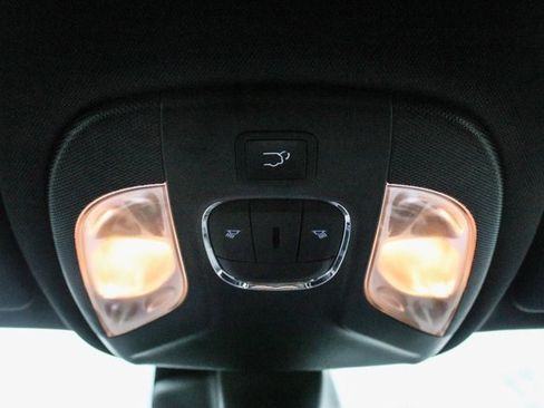 Used 2025 Jeep Compass Trailhawk w/ Trailhawk Elite Group image 30