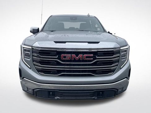 Used 2025 GMC Sierra 1500 SLT AWD/4WD image 9